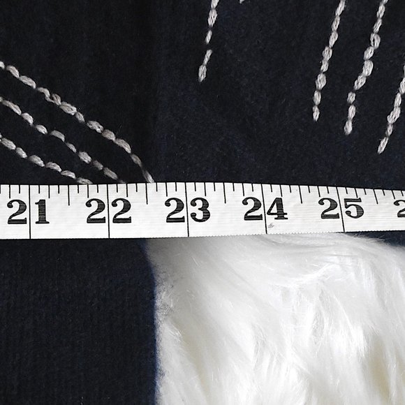 Skull Cashmere | Parket Cable Stitch Crew Sweater - Picture 9 of 12